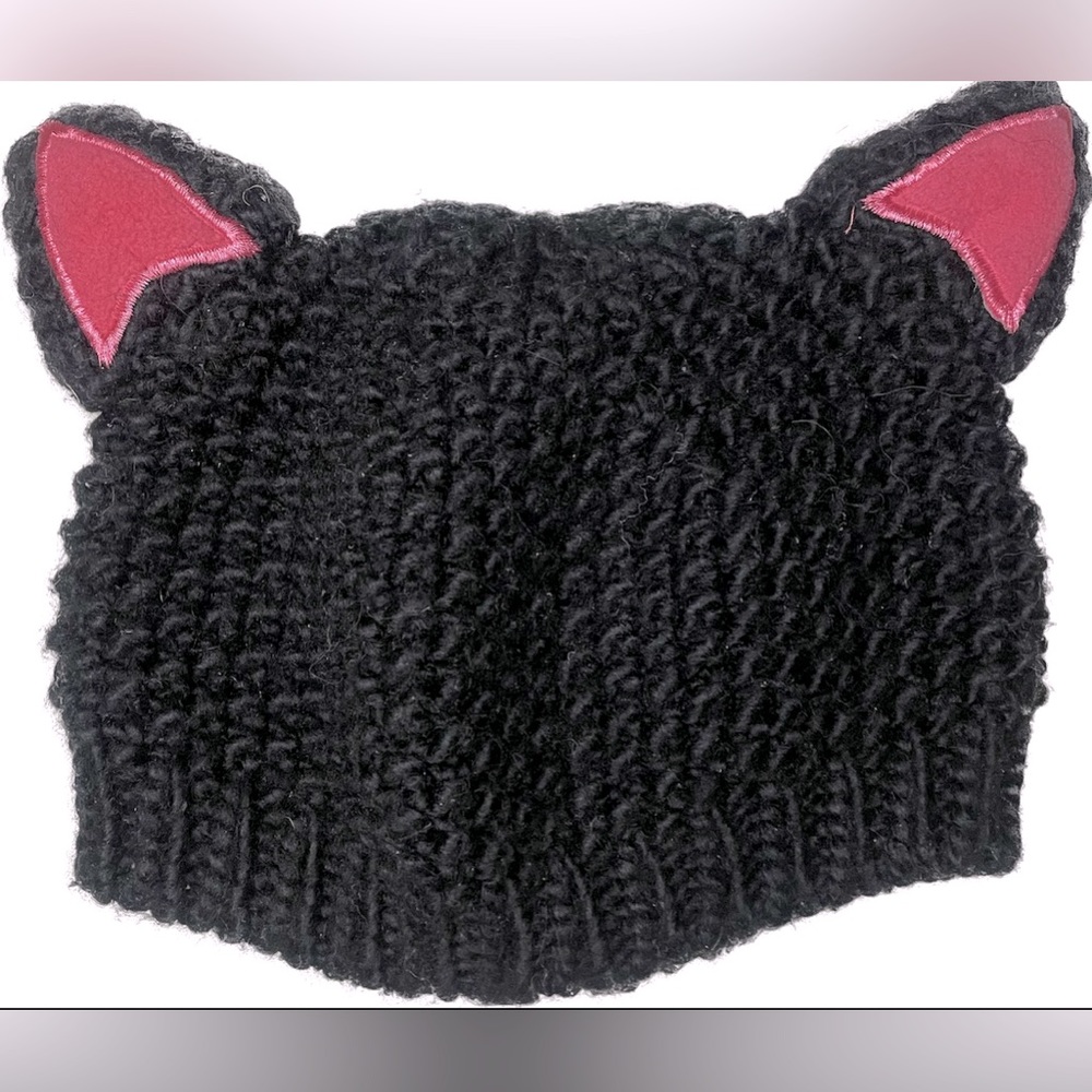 Knitted Black Cat Skully Cap